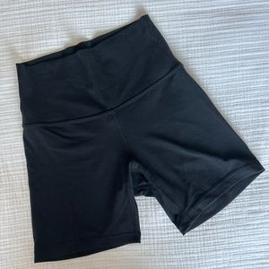 Lululemon Align 6” Shorts Size 4